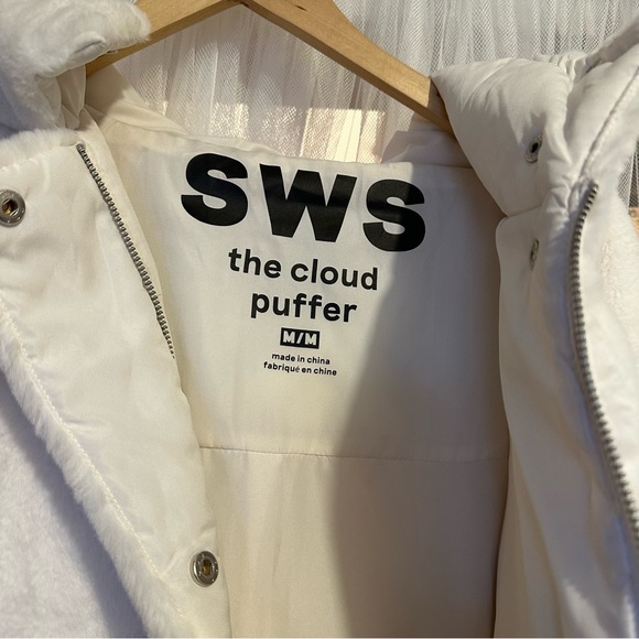 The Cloud Puffer - White - Picture 3 of 4